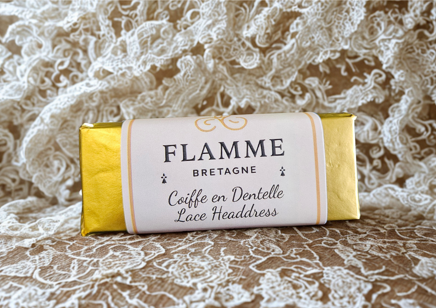 Lace Headdress / Coiffe en Dentelle – Wax Snap Bar — general candle; home fragrance, clean candle, minimal décor, bougie artisanale