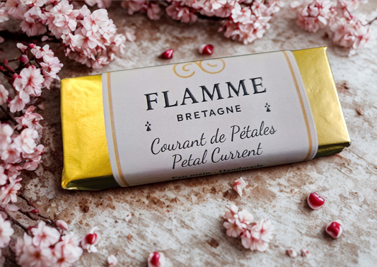 Petal Current / Courant de Pétales – Wax Snap Bar — general candle; home fragrance, clean candle, minimal décor, bougie artisanale