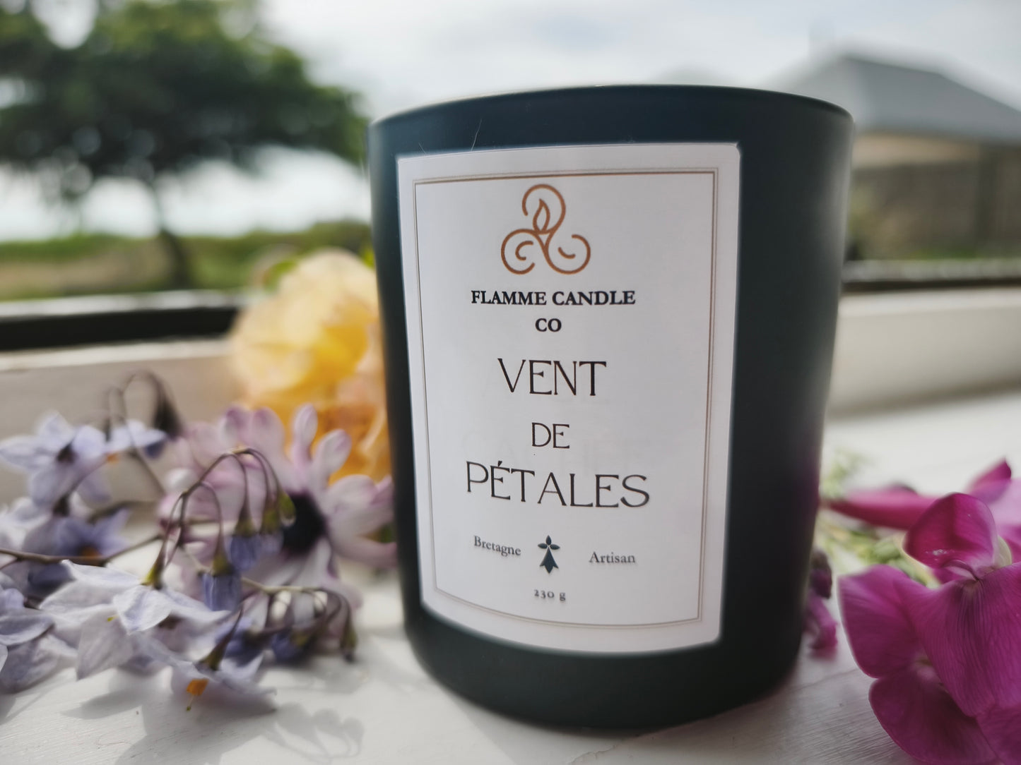 Breton Floral Bundle – Floral Candle & Wax Fondant
