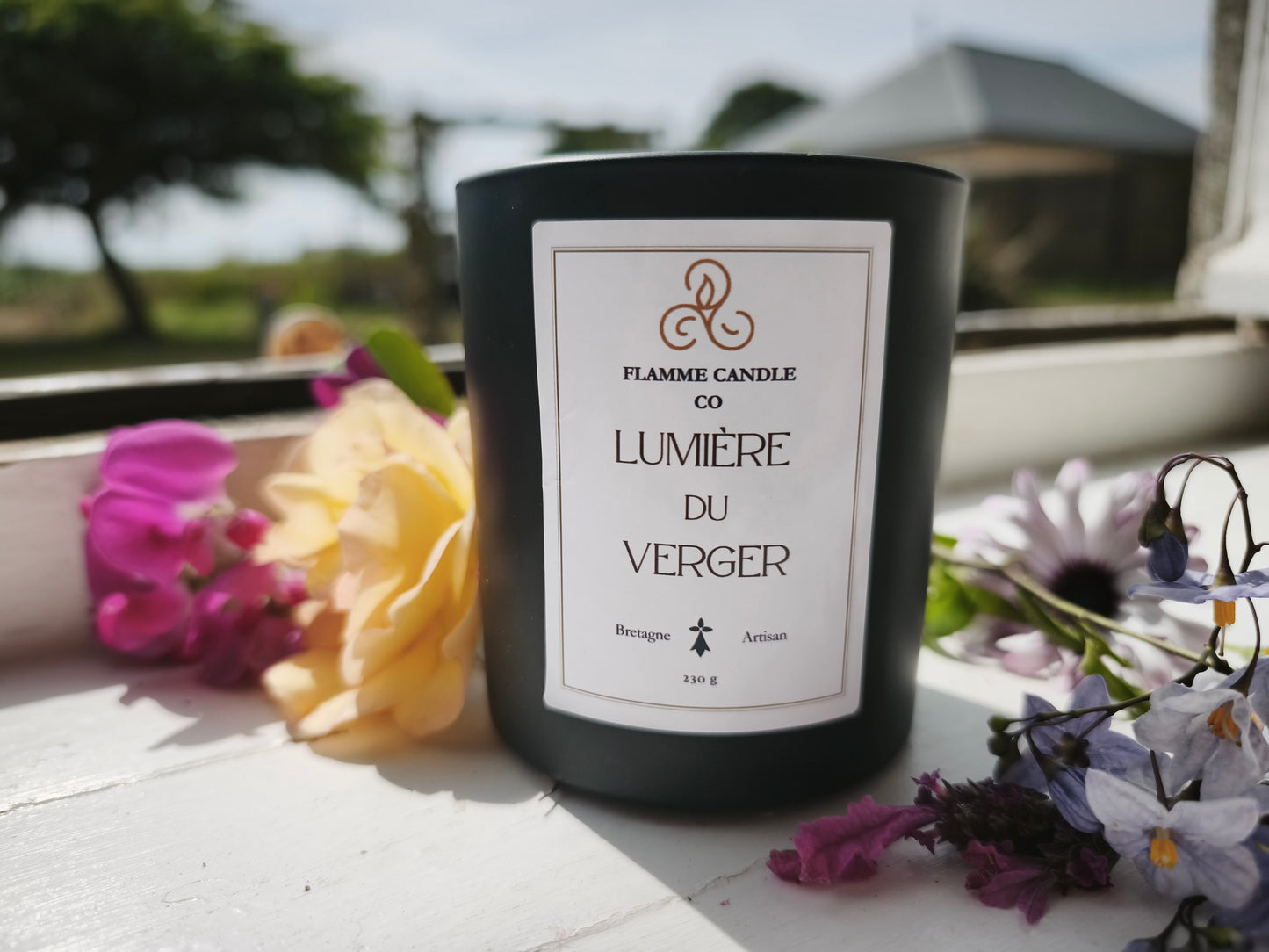 Breton Floral Bundle – Floral Candle & Wax Fondant