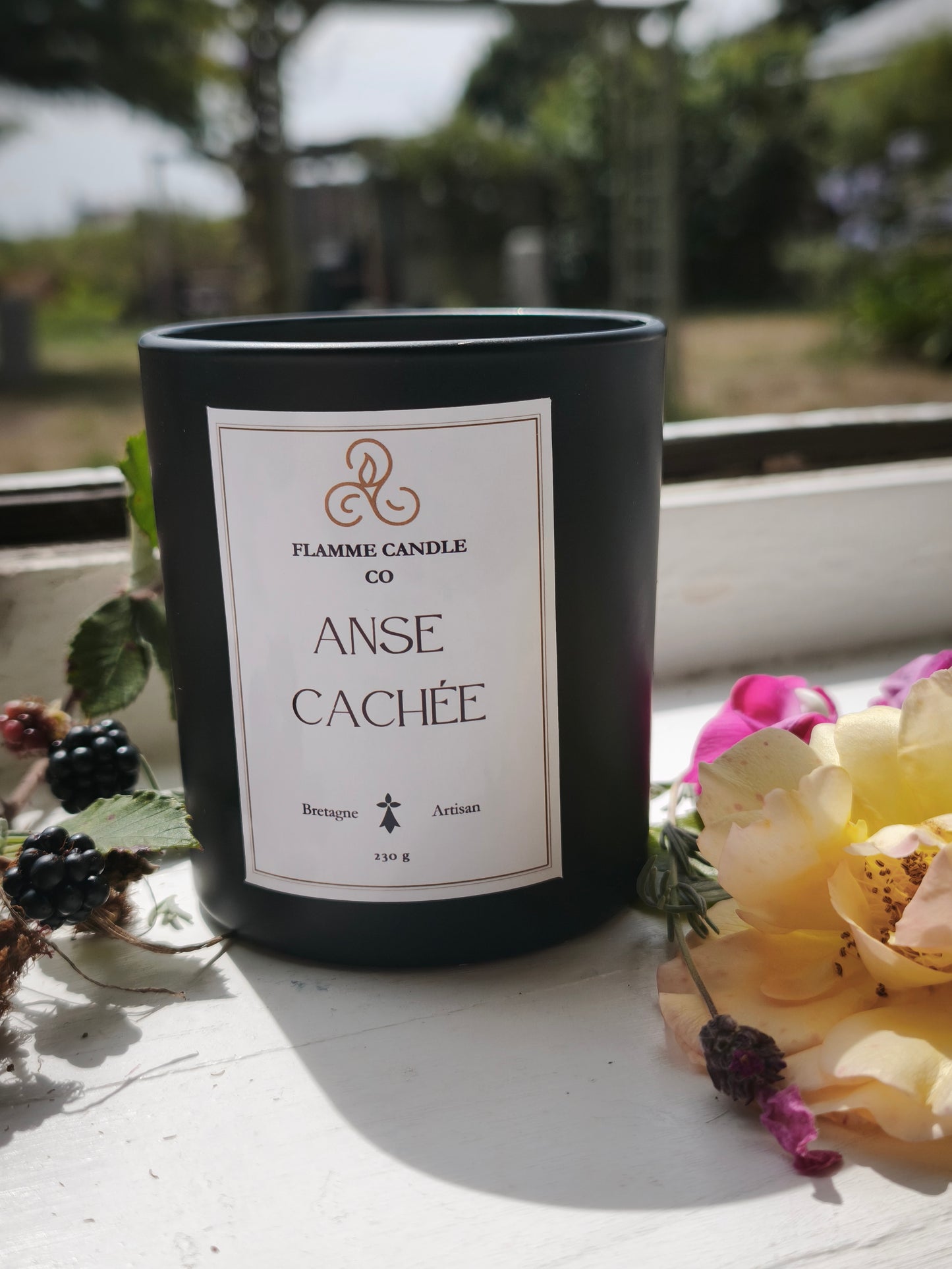 Anse Cachée – Bougie Artisanale Fruitée Coco et Soja