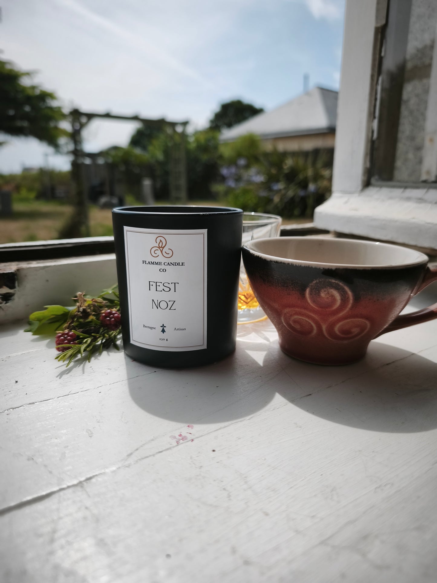 Fest Noz – Incense & Leather Coconut Soy Candle, Handmade in Brittany