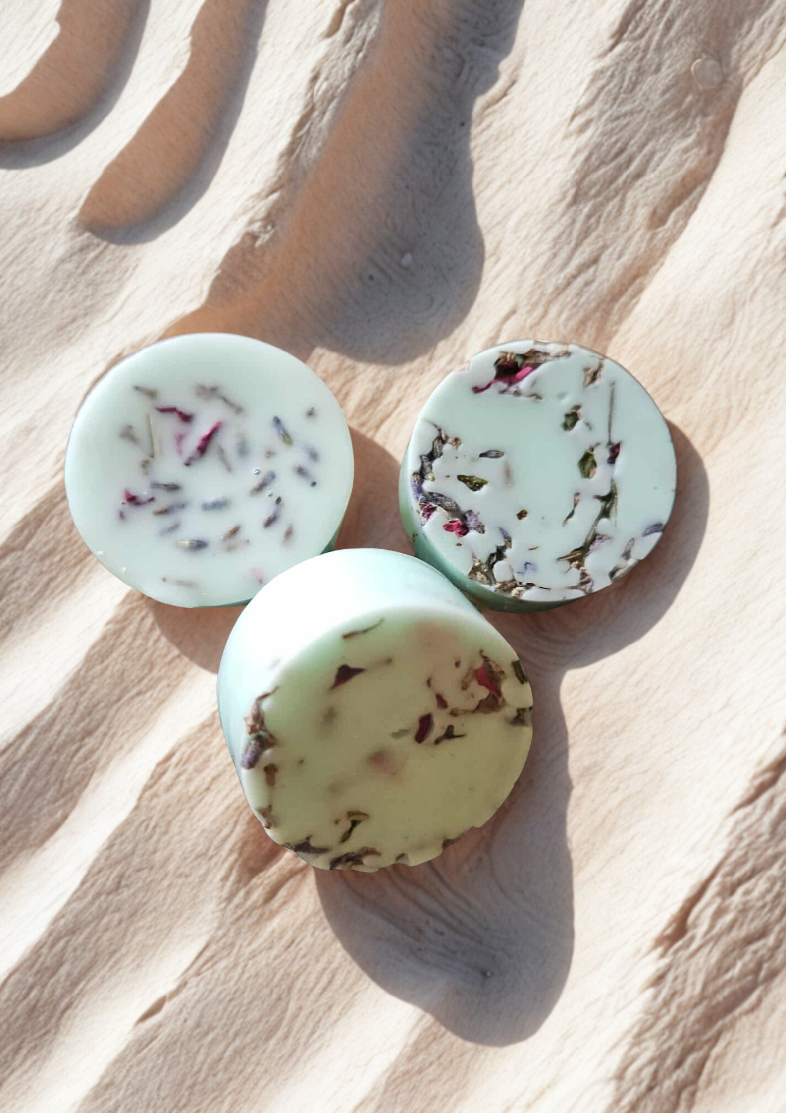 White Dune / Dune Blanche – Single Round Wax Melt — general candle; home fragrance, clean candle, minimal décor, bougie artisanale