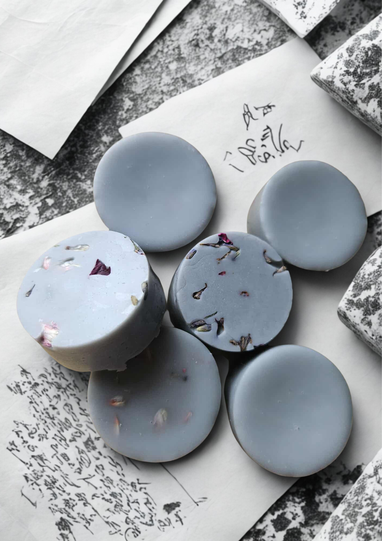 Enchanted Letter / Lettre Enchantée – Single Round Wax Melt Flamme