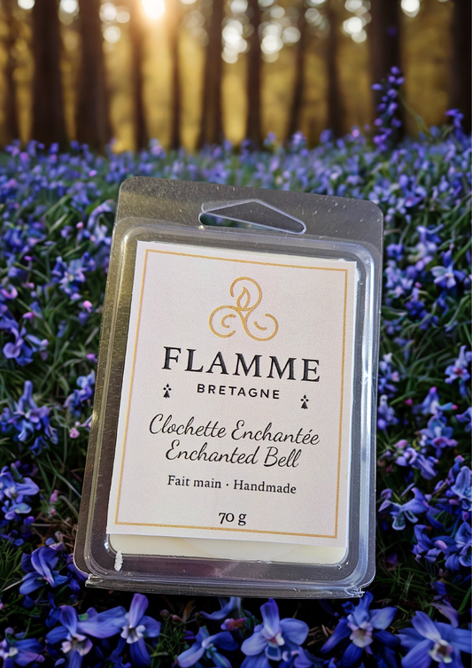 Enchanted Bell / Cloche Enchantée – Clamshell Wax Melt — general candle; home fragrance, clean candle, minimal décor, bougie artisanale