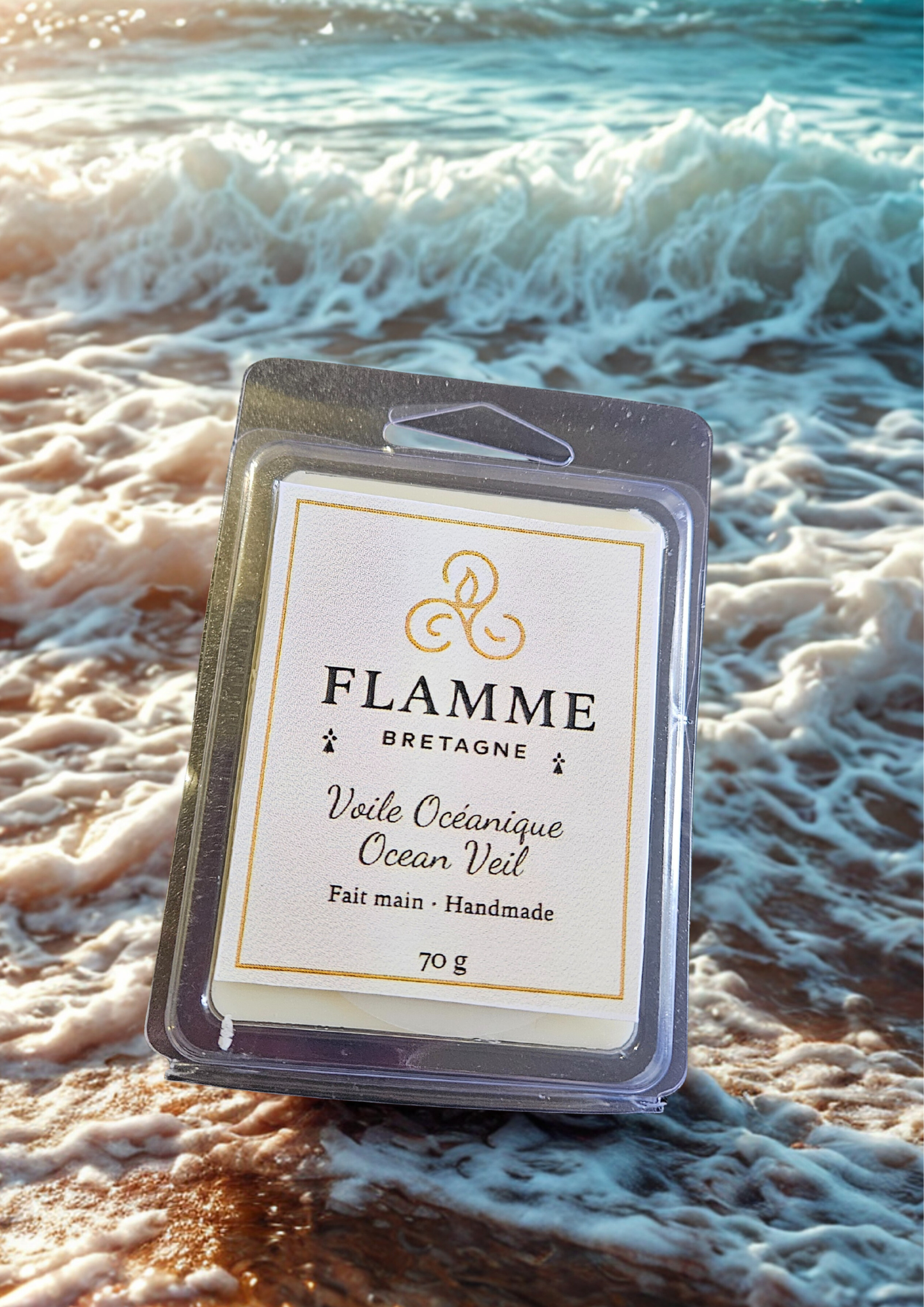 Ocean Veil / Voile Océanique – Clamshell Wax Melt — coastal candle; coastal candle, sea breeze, ocean air, driftwood, bougie marine, parfum océanique, brise de mer