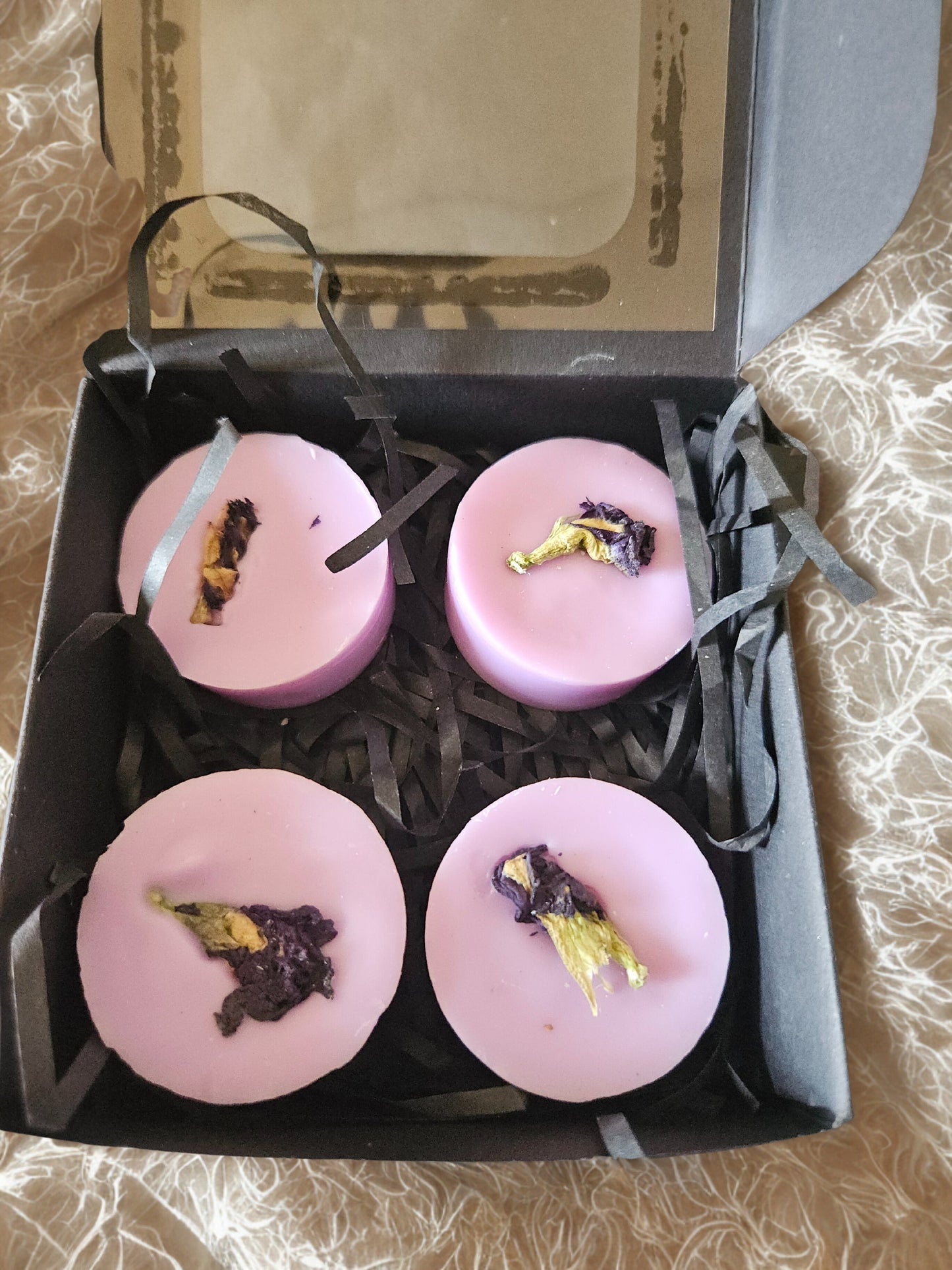 Round wax melts with flower topper Flamme candle co