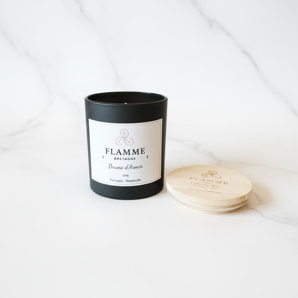 Brume d'Armor - Earthy Candle 230g Flamme