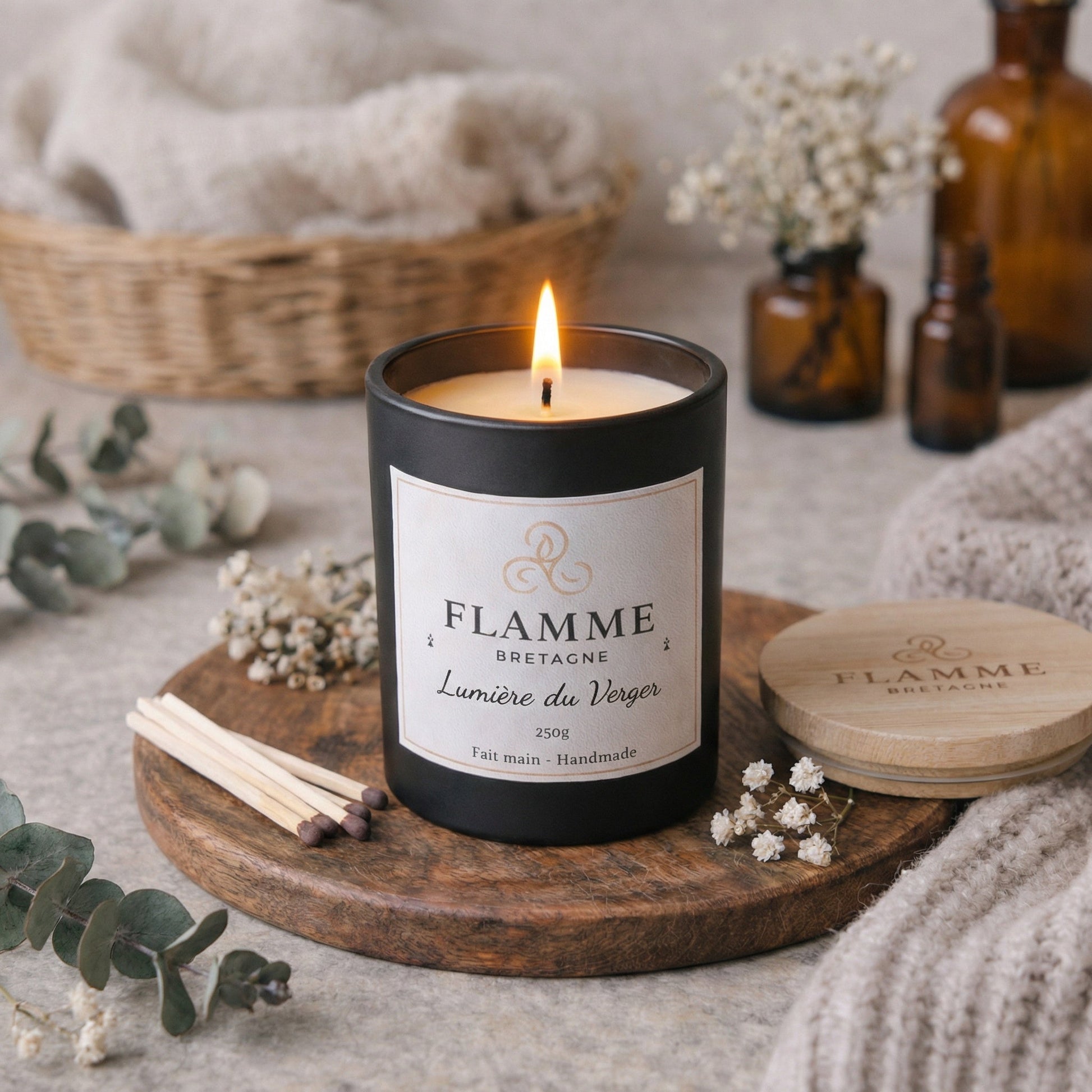 Lumière du Verger - Floral Candle 230g Flamme candle co